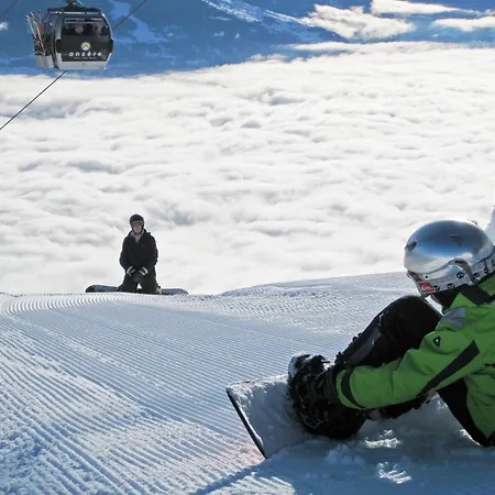 Ski-in In * 安塞热